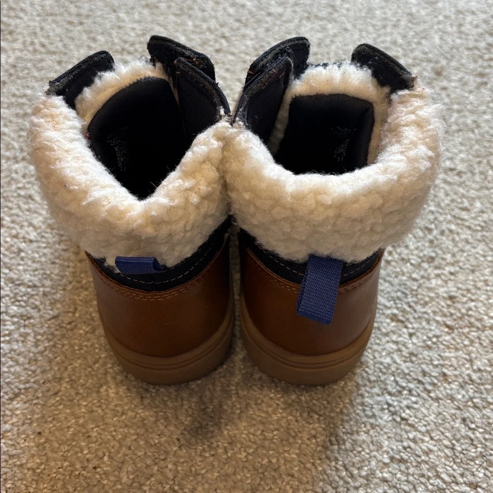 Old Navy Toddler Boy Canvas Sherpa-Trim High-Top Sneaker Boots